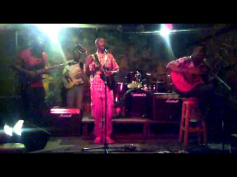 the muffinz soundcheck mp3 the muffinz soundcheck mp3